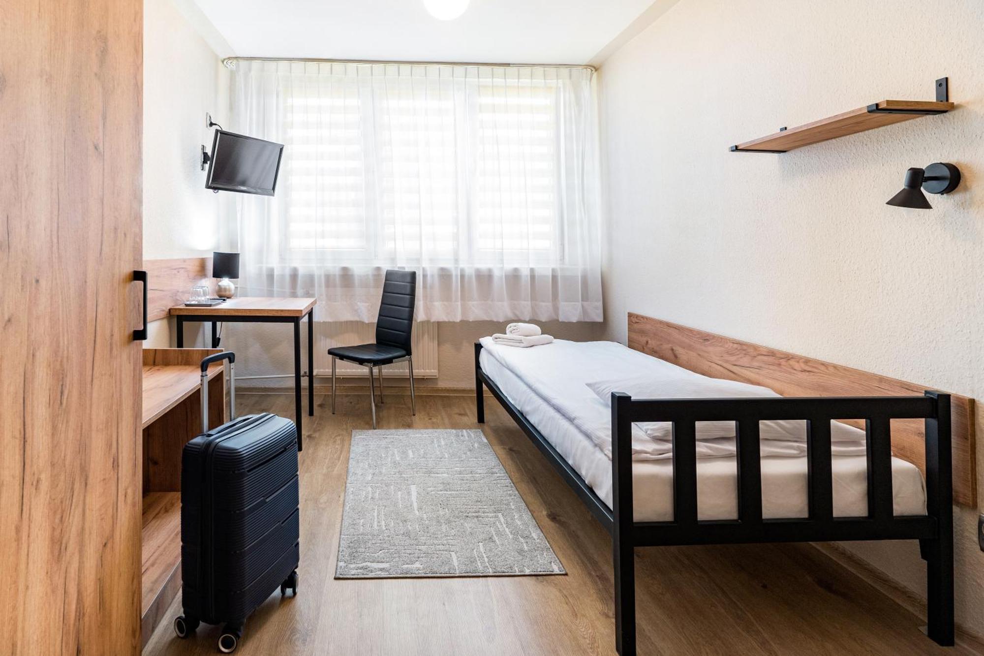 Hotel Alf คราคูฟ ภายนอก รูปภาพ